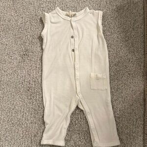 Kyte BABY Cream One Piece Bodysuit